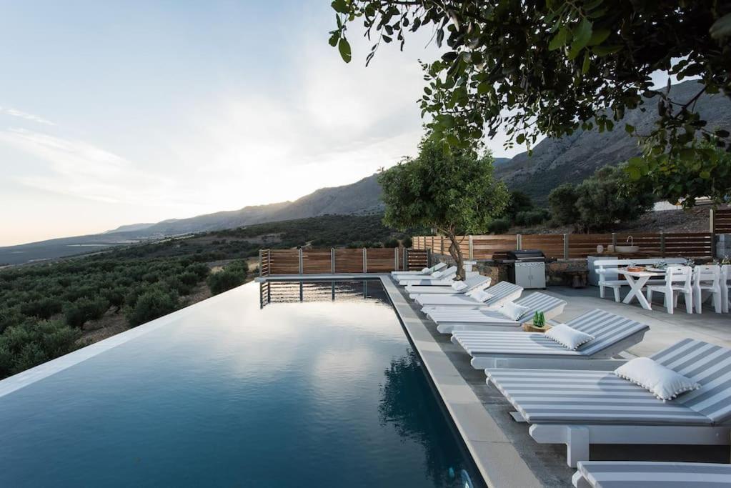 Villa Olvia Sfakia Exterior photo